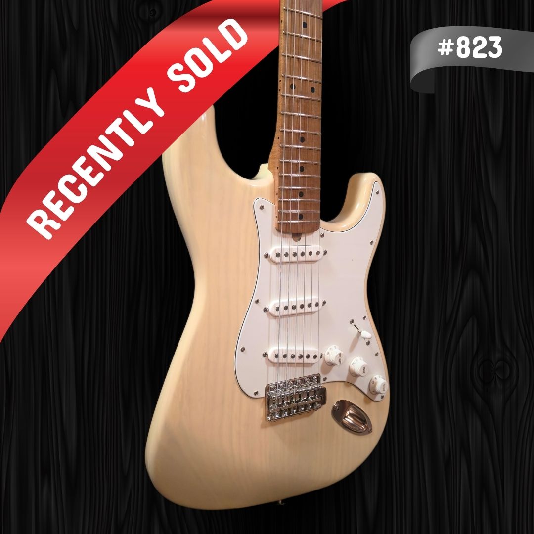 Thornton Guitar - 823 - Traditional Series HTL II Nitrocellulose Translucent Vintage Cream