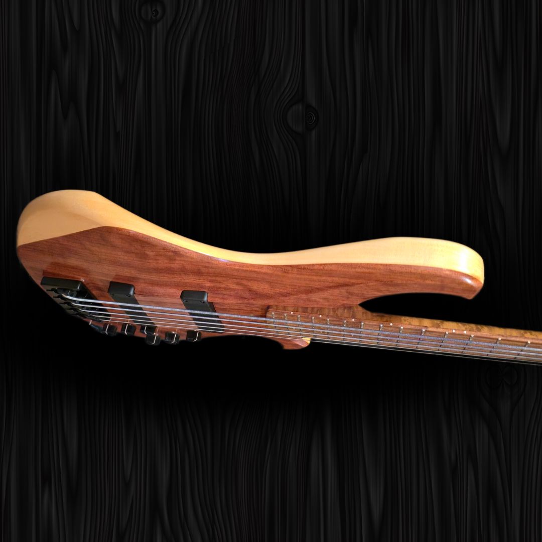 TR5 Bass - 050 Bass Wood and Bubinga (13)