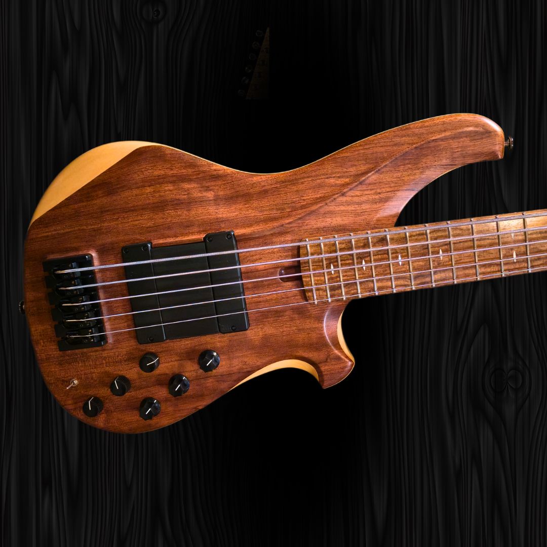 Thonrton - TR5 Bass - 051 Bass Wood and Bubinga (4)