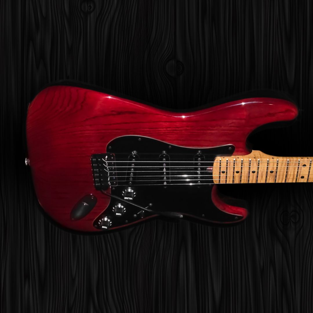 Thornton Guitar - 830 - Hot Rod Series HTL II Translucent Oxblood with Black Sides (5)